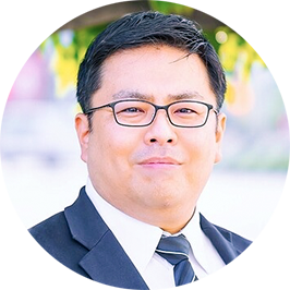 安達 正博 氏